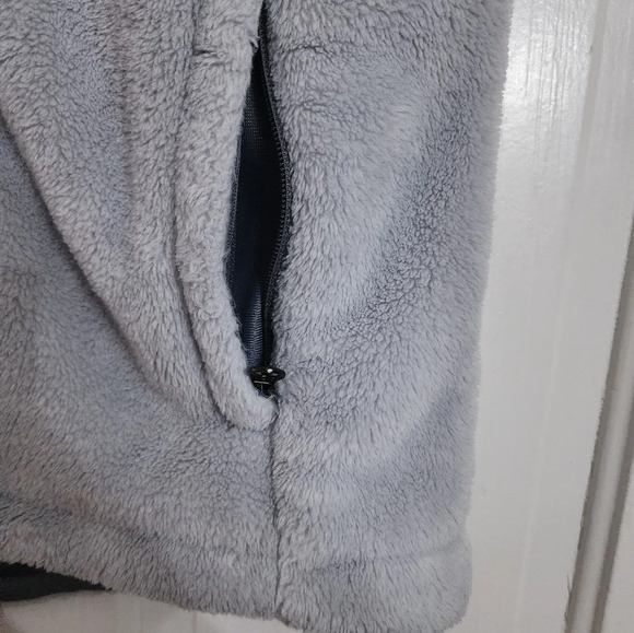 👸🎽 Storm Creek Softshell Vest size Small - Picture 4 of 12